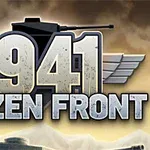 「1941 FROZEN FRONT」と大きく描かれたテキストの後ろに戦車のシルエットがあるデザイン。