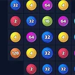 カラフルな数字の入ったボールが5x5のグリッド状に並んでいる画像。