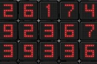 数字の上を通してパスを描き、指定された目標に合計