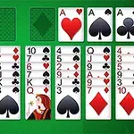 緑色の背景にカードが並んでいる画面。
