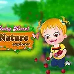 緑豊かな背景に、カメラを持ったキャラクターと遊んでいる金髪の子供が描かれたイラスト。