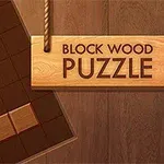 木製タイルのパズルボードと「BLOCK WOOD PUZZLE」と書かれた木の看板。
