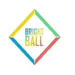 カラフルな四角形の枠内に「BRIGHT BALL」と書かれたシンプルなロゴ。