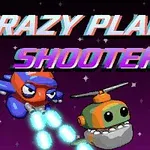 カラフルな飛行機とヘリコプターが宇宙空間で敵キャラクターと対峙しているイラスト。
