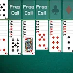 緑の背景に広がるカードが整然と並べられた場面。