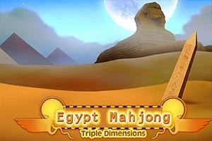 エジプトの砂漠にスフィンクスとピラミッドがあり、前景にオベリスクとタイトルが描かれた風景。