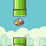 青い空の背景に、パイプの間を飛ぶ黄色い小さな鳥。