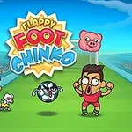 サッカー場で顔に表情を持つサッカーボールと2人のキャラクターがいるコミカルなシーン。
