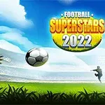 サッカーボールがゴールに向かって飛んでいく様子とフィールドの風景。