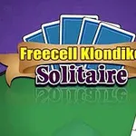 紫色の背景にトランプのカードと「Freecell Klondike Solitaire」と書かれたバナーがあり、右側にエースとキングのカードが並んでいる。