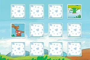 青空の下でカードが並んでおり、カードの一部には動物の絵が描かれている。