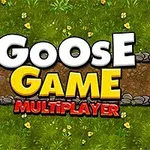 緑の草と小径が背景にあり、中央に「Goose Game Multiplayer」と書かれた文字。