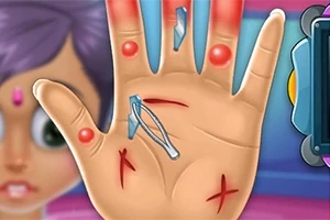 手に傷や腫れ物があり、ピンセットで破片を取り除く場面。