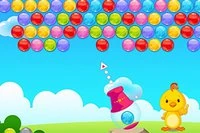 かわいい黄色い鳥がすべてのバブルを消すゲーム
