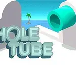 青い空と海を背景に、白い建物の中に「HOLE TUBE」という文字があり、遠くにヤシの木が見える。