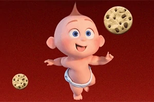 赤い背景に立つオムツ姿の赤ちゃんと2枚のクッキー。