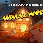 家の前にカボチャとジグソーパズルのピースが描かれ、霧がかった夜空の下に「HALLOWEENY」という文字があります。