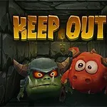 石の通路にいる2匹のかわいらしいモンスターと「KEEP OUT!