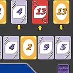 数字が表示されたカードが並んでいるボードゲームの画面。