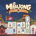 中国の伝統的な建物を背景に、マージャン牌が並べられている。