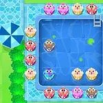 プールの周りに並んだ色とりどりの丸いキャラクターたちのイラスト。