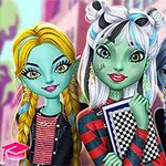 3人の青や緑色の肌をしたキャラクターがカラフルな背景の前でポーズをとっています。
