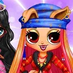 2人のカラフルな服を着たキャラクターが笑顔でポーズをとっているイラスト。