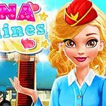 赤い帽子をかぶった金髪の女性が笑顔で青い制服を着て立っている背景に飛行機がある。