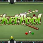 緑のビリヤード台の上に「Pocket Pool」のロゴとビリヤードキューが交差して置かれており、周りにビリヤードボールが配置されています。