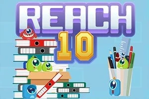 積み重ねられたファイルとカラフルなクリーチャー、ペンが入ったカップ、「REACH 10」と書かれた文字。