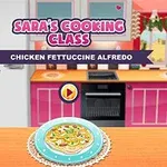 女性キャラクターがキッチンでチキンフェットチーネアルフレードの料理を示しているイラスト。