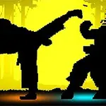 2人のシルエットが黄色い背景の前で戦っている。