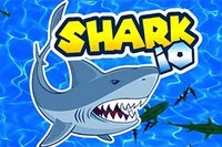 大きな魚が小さな魚を食べる！