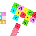 色とりどりの数字が書かれたブロックが並び、「SHOOT AND MERGE」の文字が左側に配置された画像。