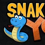 青い蛇のイラストと黄色の文字「SNAKE YO」が描かれたデザイン。
