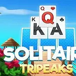 トロピカルな雰囲気の背景にトランプカードが並び、「SOLITAIRE TRIPEAKS」と書かれている。