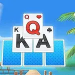 海辺の背景に妖精のキャラクターと飛び交うトランプのデザイン。
