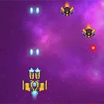 紫色の宇宙を背景に、光を放つ宇宙船と敵の戦闘機が配置されているシューティングゲームの画面。