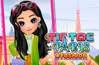 美しい少女がパリへ旅行中