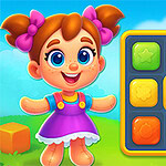 カラフルなブロックパズルの隣で微笑む紫とピンクの服を着た可愛い女の子。