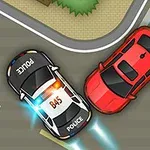 赤い車と警察の車が交差点で接触しそうになっている様子。
